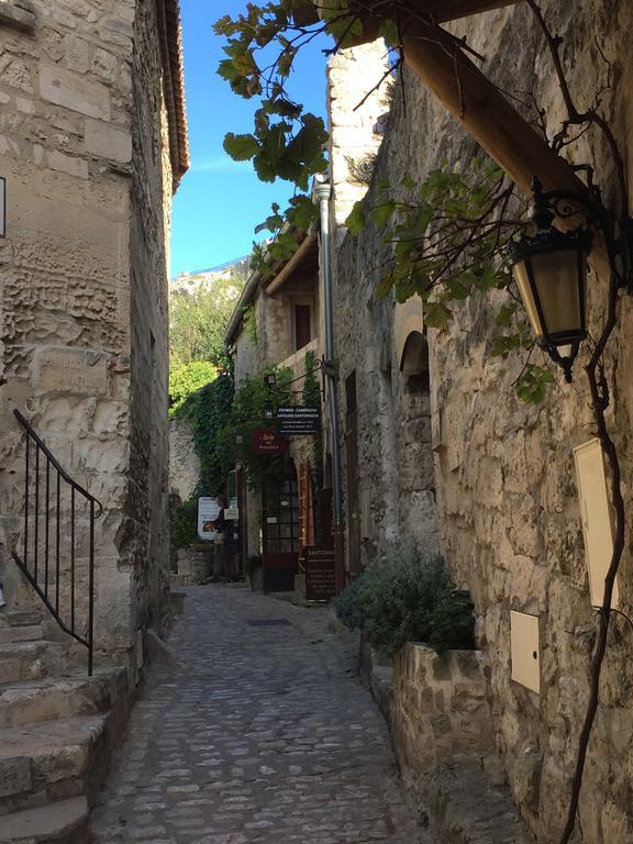 Bed and Breakfast Mas De Mariette Noves Exterior foto