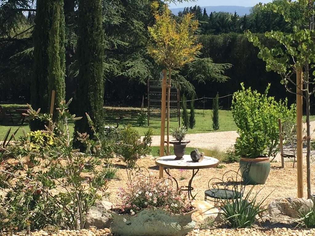 Bed and Breakfast Mas De Mariette Noves Exterior foto