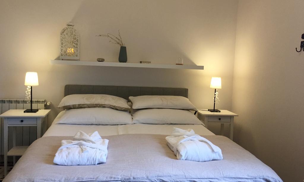 Bed and Breakfast Mas De Mariette Noves Exterior foto